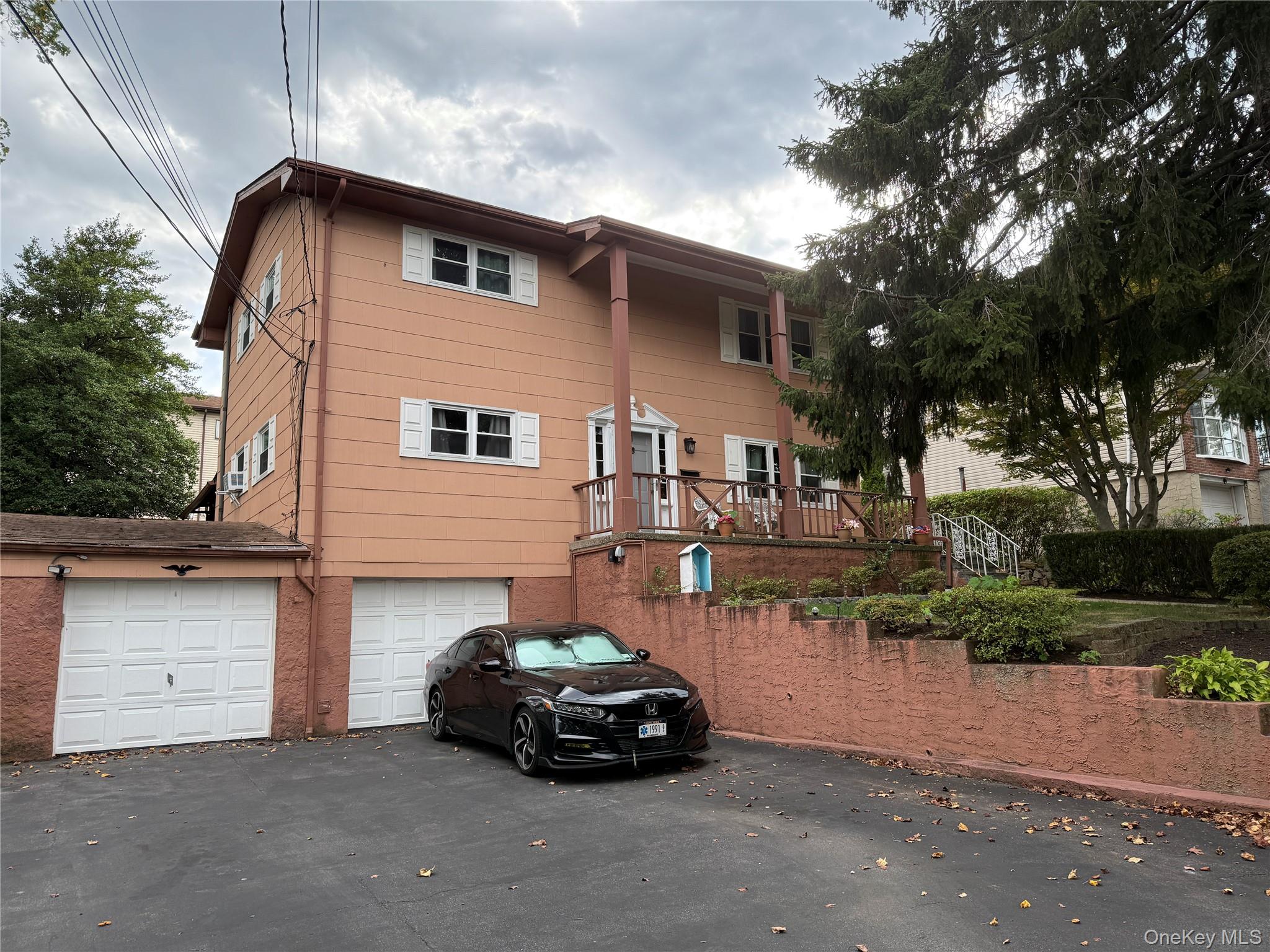 Nestled in the Northwest corner of Yonkers bordering Hastings-on-Hudso...