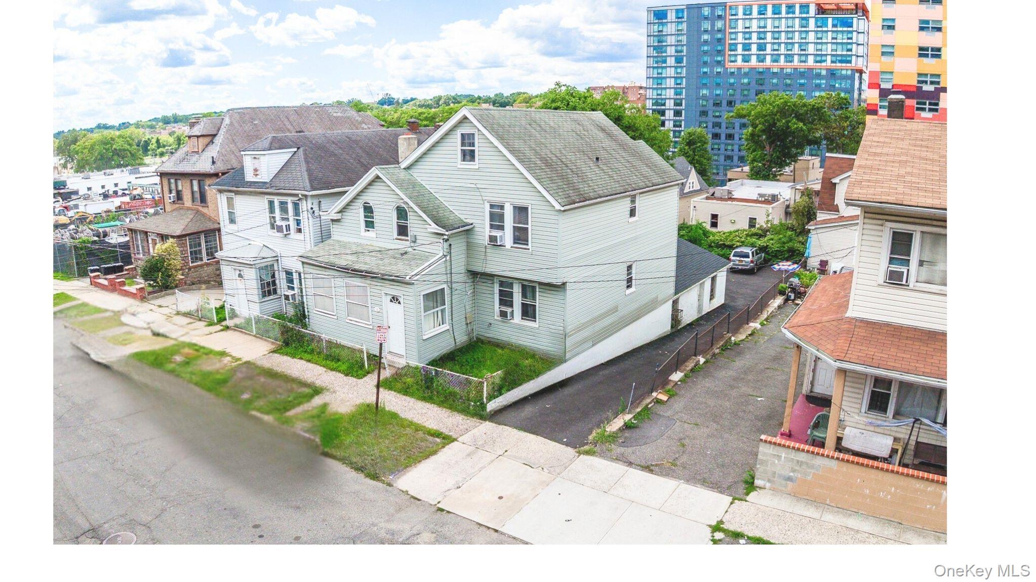 Property Overview--

Welcome to a rare investment opportunity in the h...
