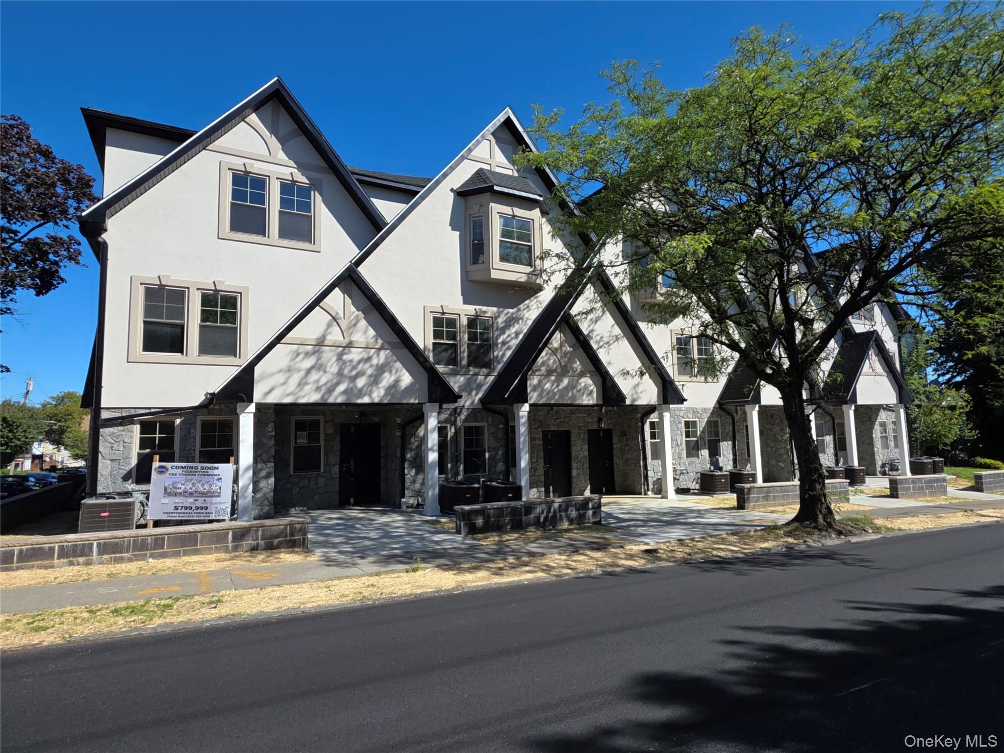 NEW CONSTRUCTION!!!! 

4 Level Ultra Modern, Brand New Townhomes. Grou...