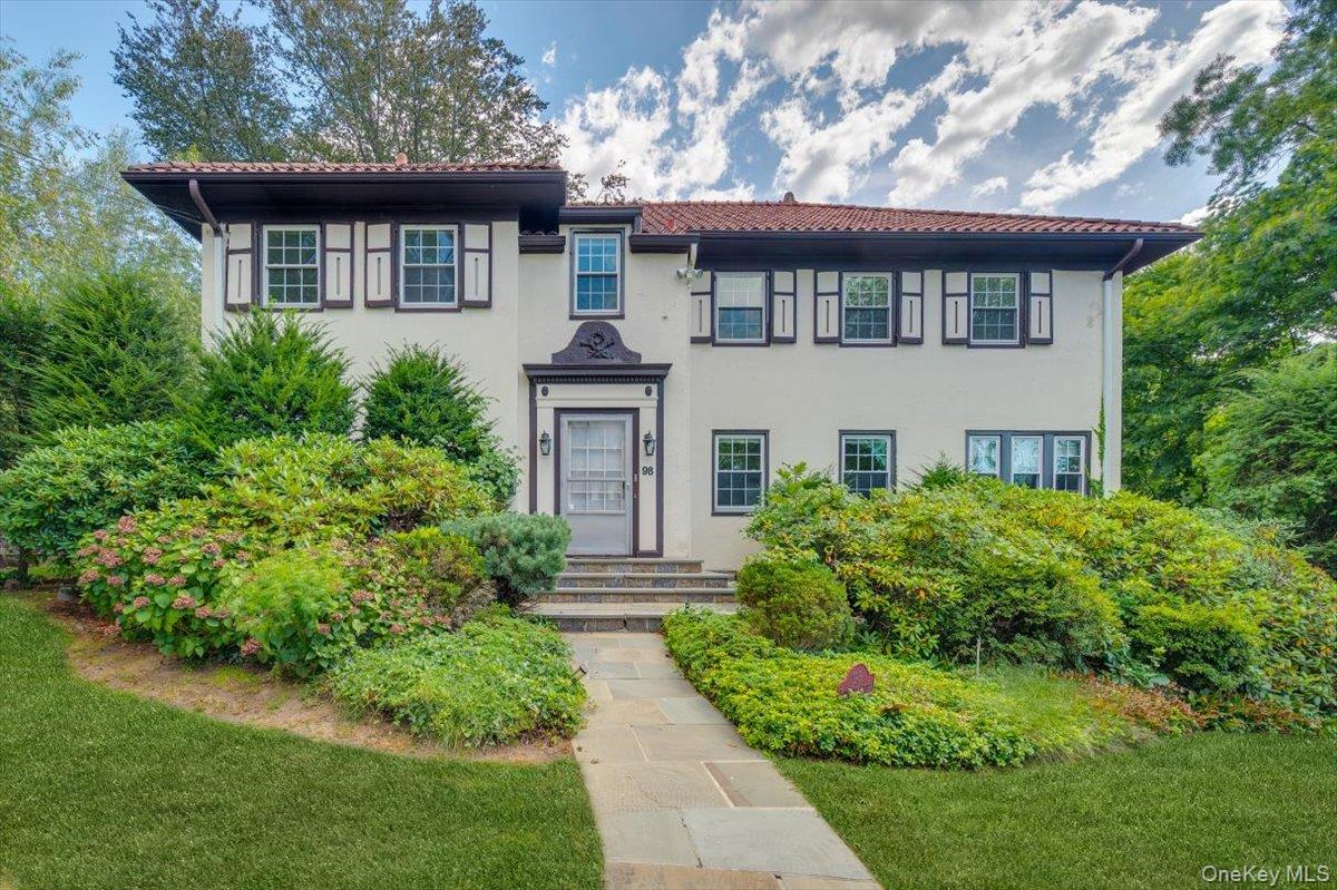 Tucked into the Wykagyl neighborhood, 98 Roshill Avenue is a distincti...