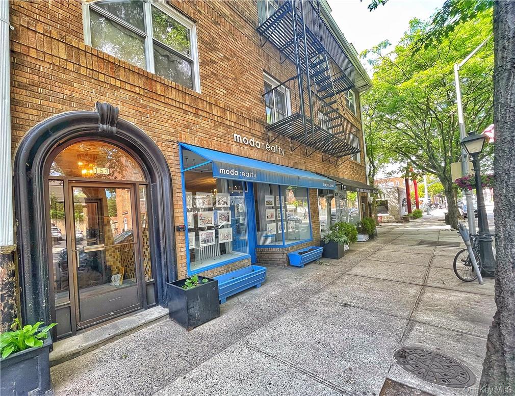 Welcome to the heart of Pelham Village! This beautifully renovated apa...