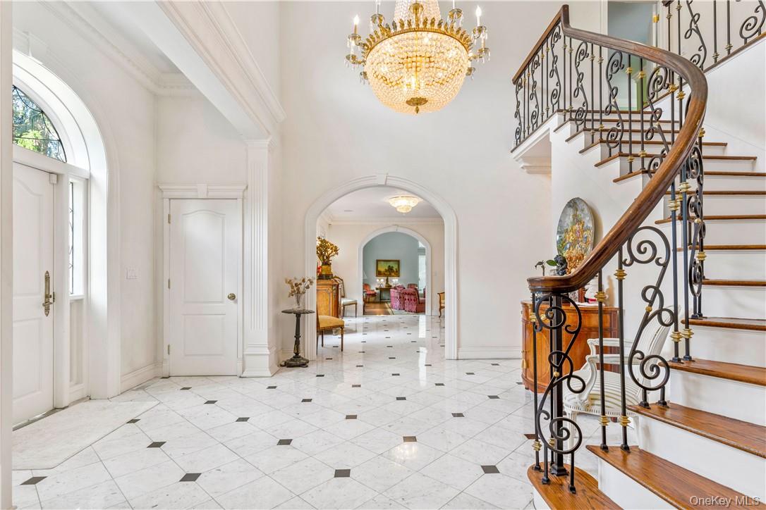 Outstanding custom Colonial on a private cul de sac adjoining Old Mill...