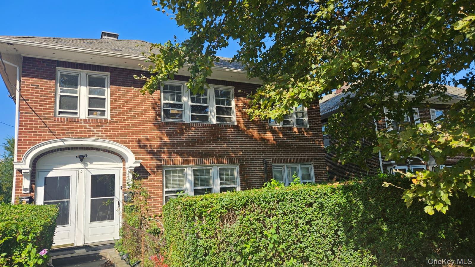Welcome to 5 Vernon Avenue, a beautifully renovated 3-bedroom, 1-bathr...