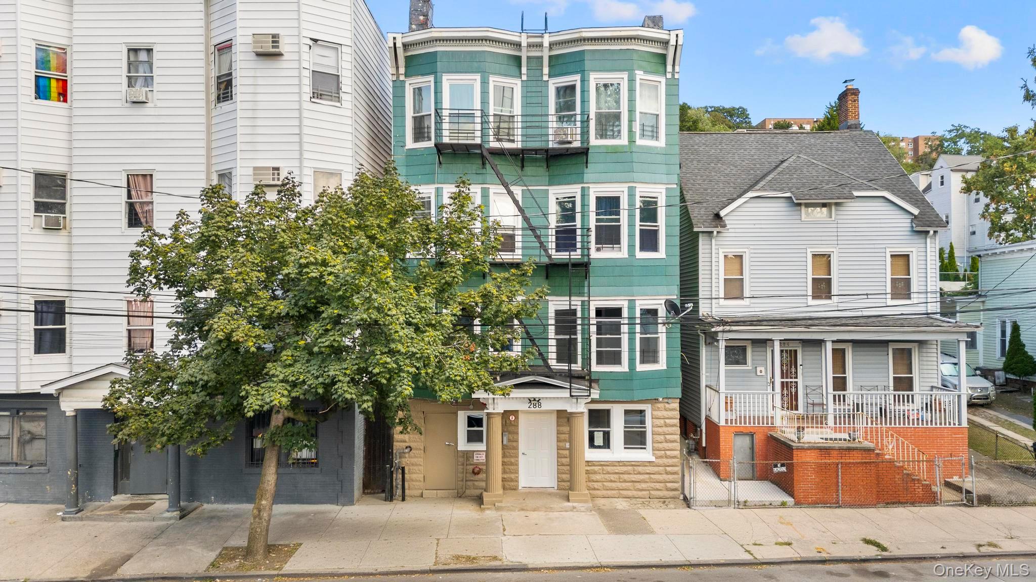 288 Woodworth Avenue – Fully Renovated 7-Unit Free Market Building in...