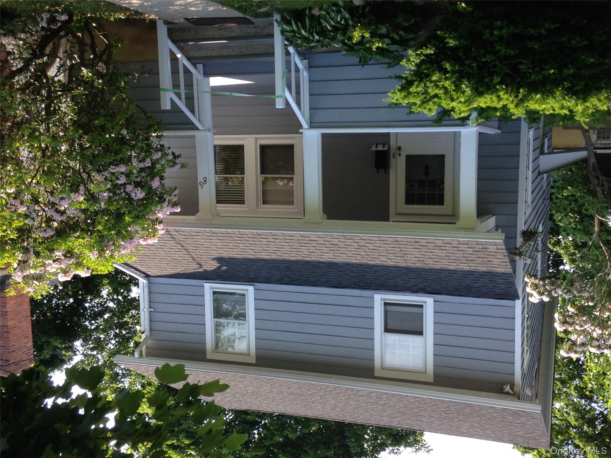 Charming, Sunny 3 BR, 1.1 Baths, Fox Meadow Colonial.  Walk to Train,...