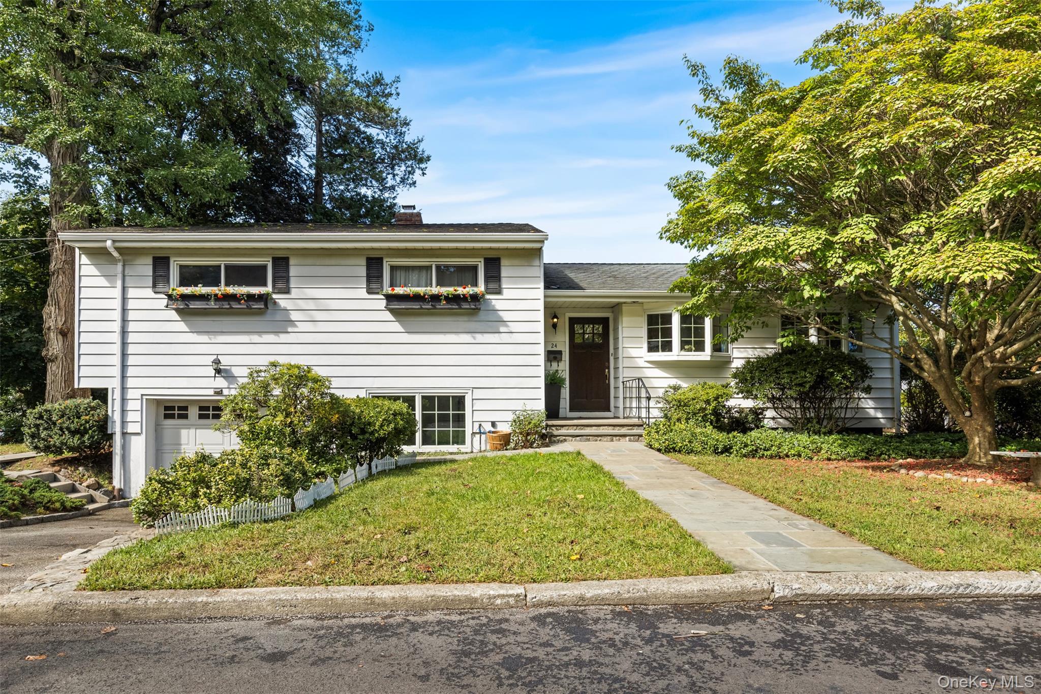 Location truly matters in real estate and 24 Jaffray Court delivers. N...
