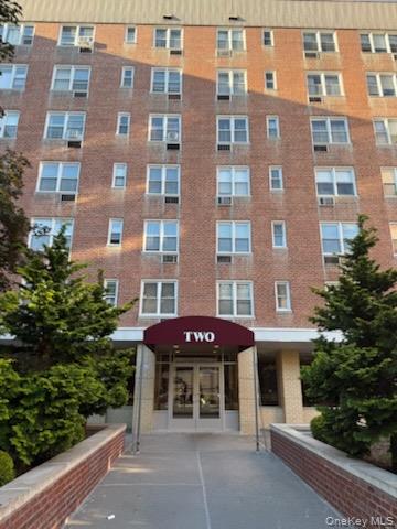 Welcome to this first-floor one-bedroom, one-bath unit at 2 Sadore Lan...