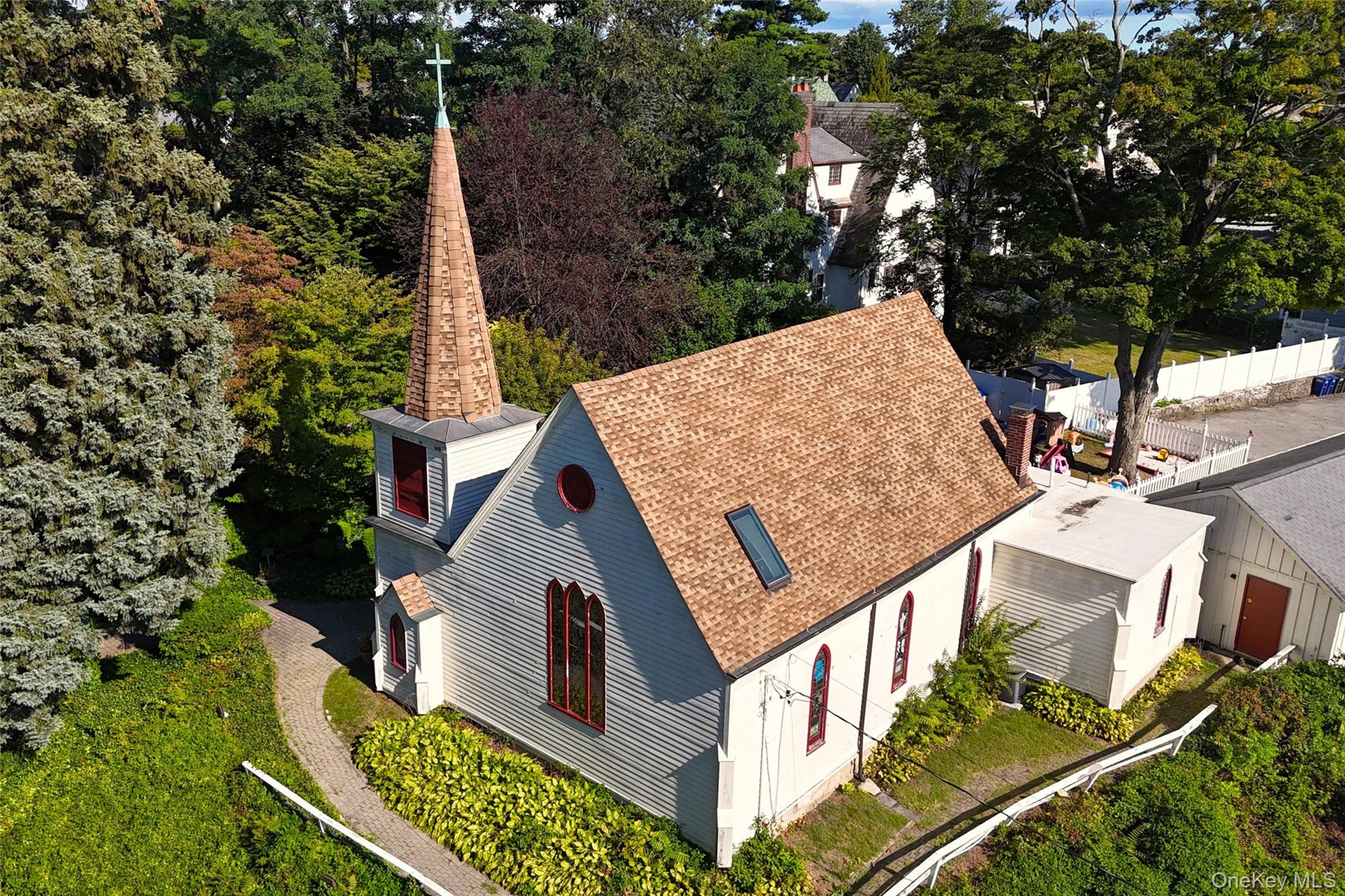 New Rochelle church with easy access to Hutchinson River Parkway at No...