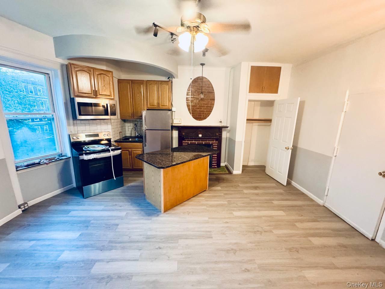 Small studio for rent in Mount Vernon
