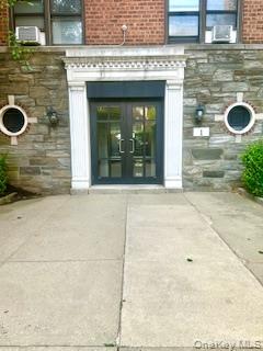 Welcome to a quiet and beautifully landscaped community. This spacious...