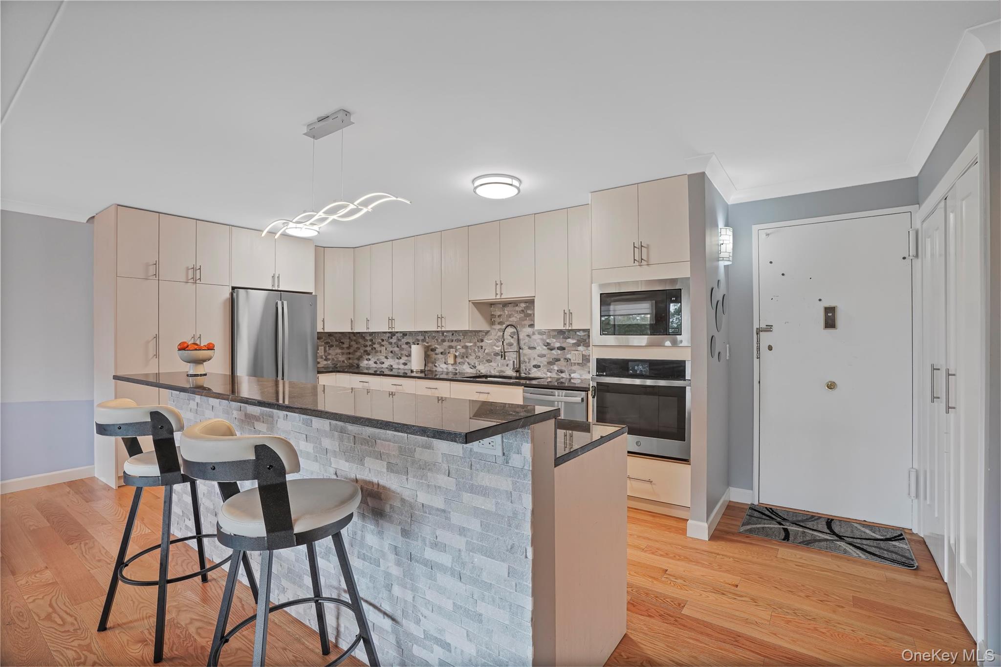 If you like the open concept with a modern flare, a new kitchen with l...