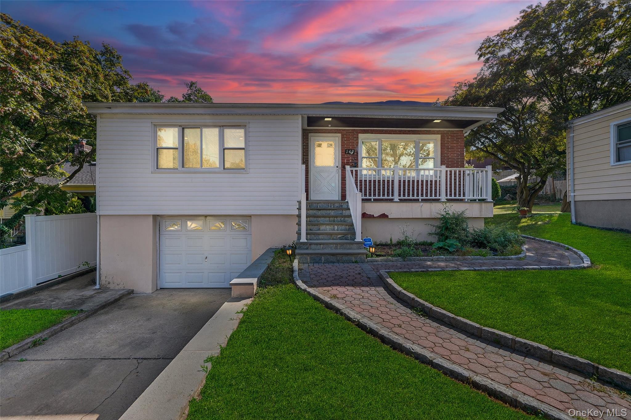 Welcome to 149 Curtis Lane in the sought-after Homefield section of Yo...