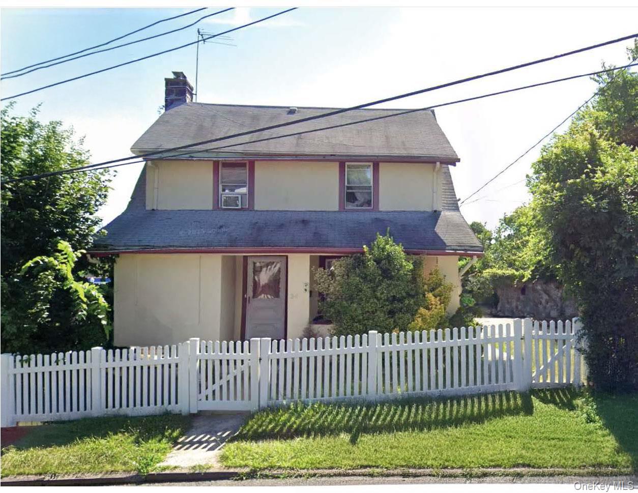 Welcome to this private 3-bedroom, 1-bathroom two-story colonial nestl...