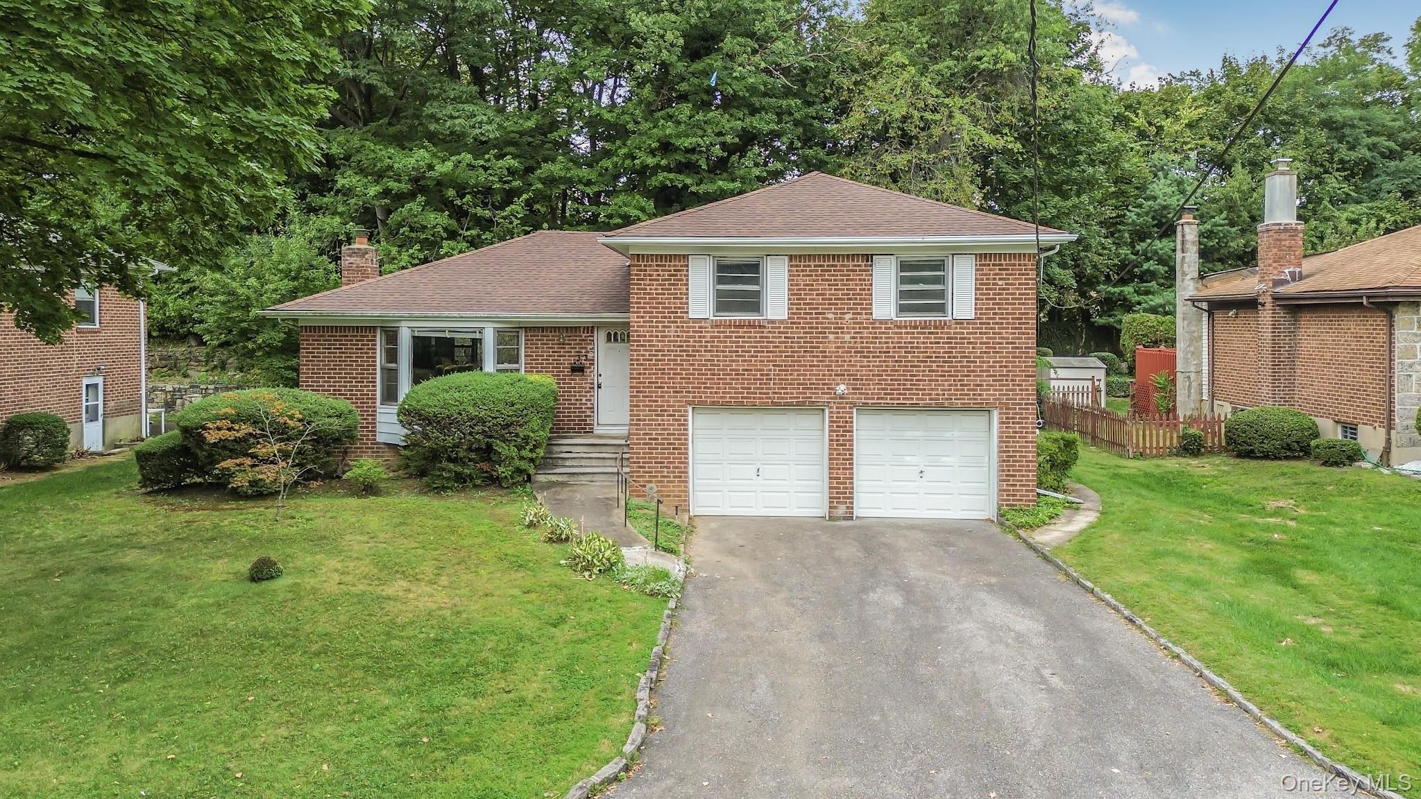 Location. Location. Location! Your Dream Home Awaits!

Seize the incre...