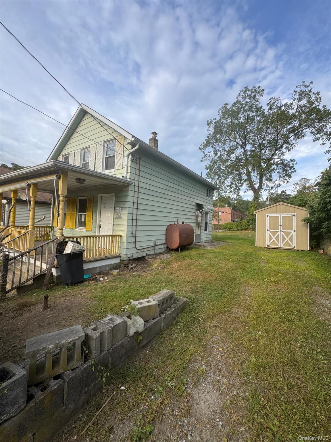 Contract Vendee, As-Is, Cash Only, Vacant Colonial with full basement....