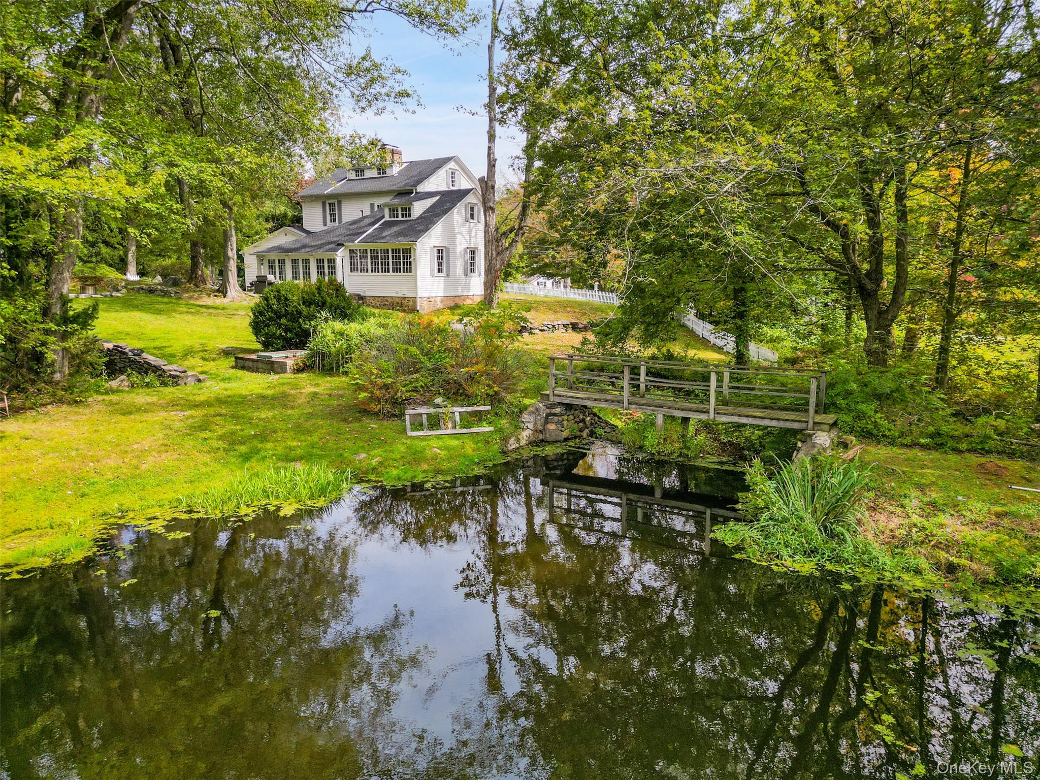 Step into the Past! Rare opportunity to acquire one of Pound Ridge’s f...