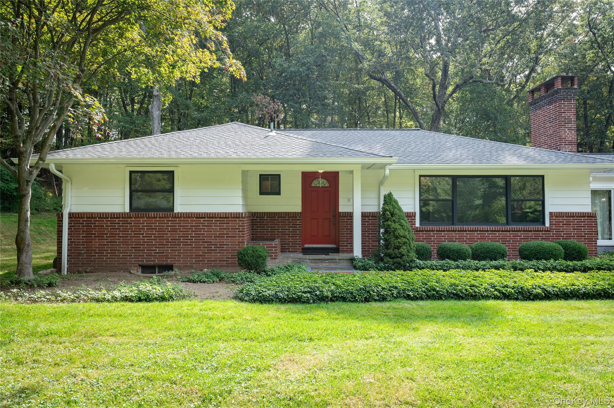 A rare opportunity -  Escape to the privacy of country living with thi...