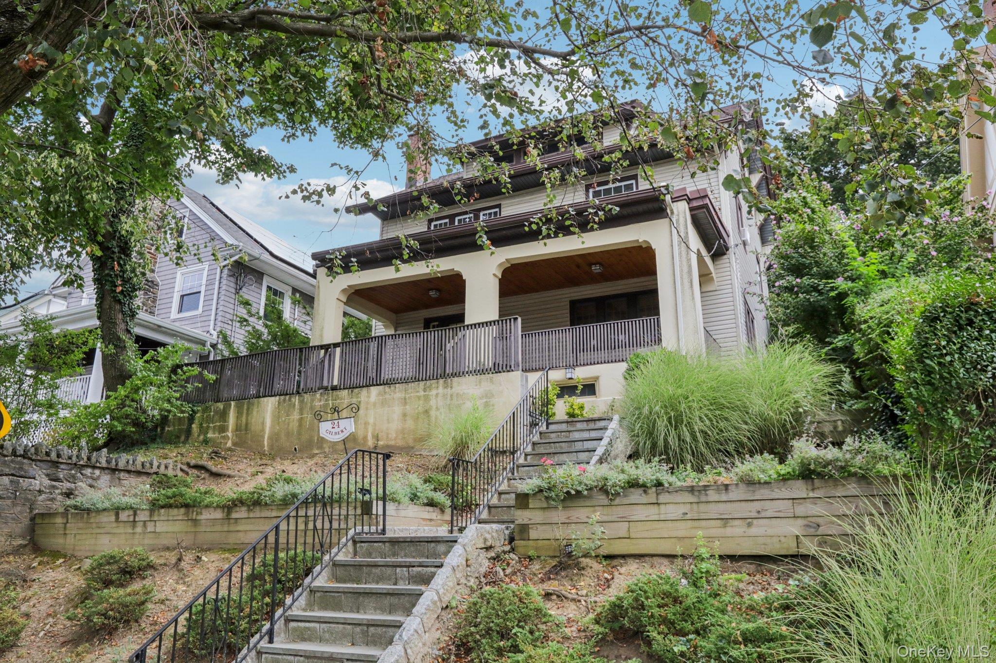 Discover a piece of Woodstock Park history in this charming four-bedro...