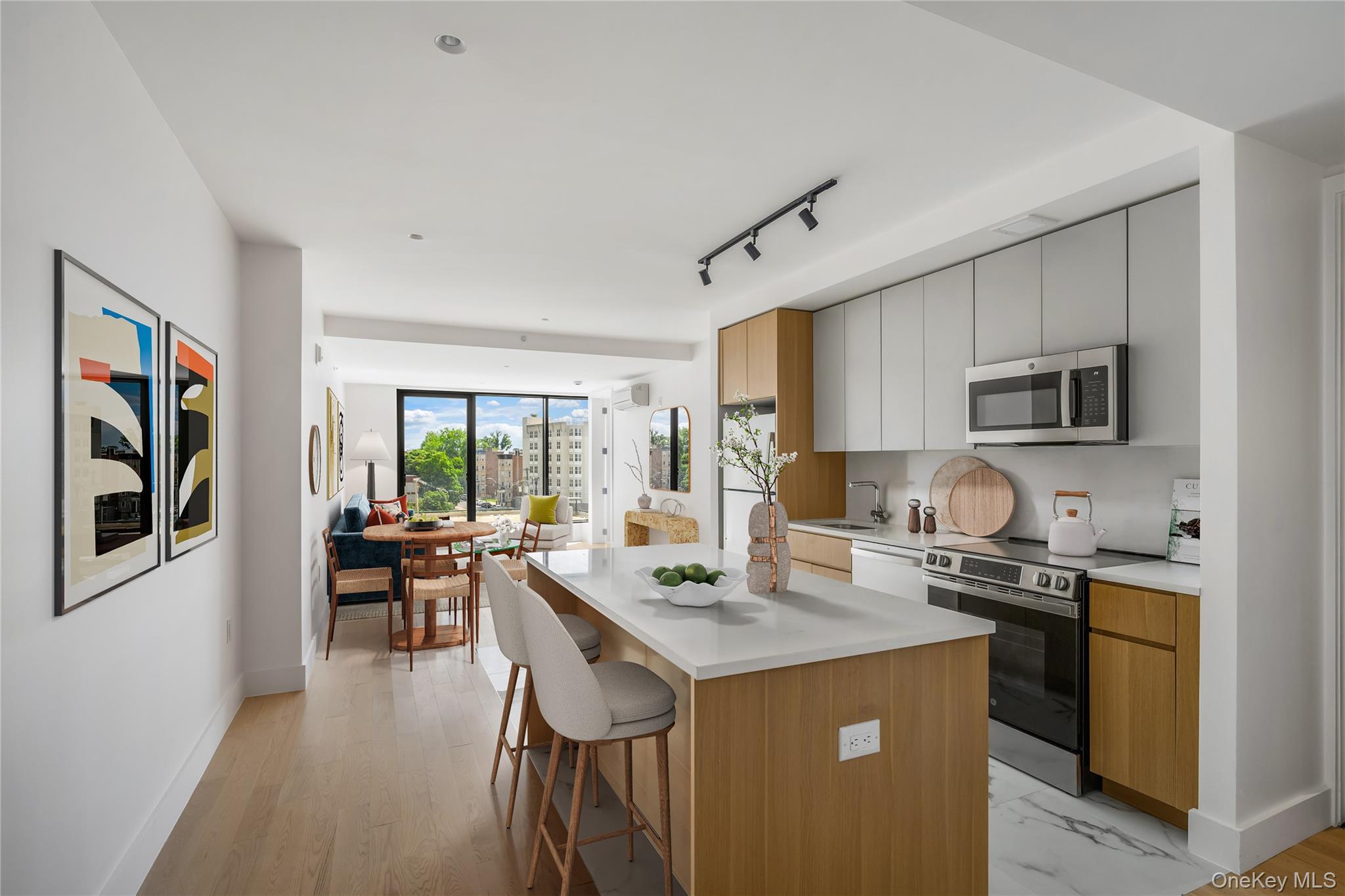 1 Bedroom + Den!

Introducing Hudson 44, Yonkers’ newest—and tallest—l...