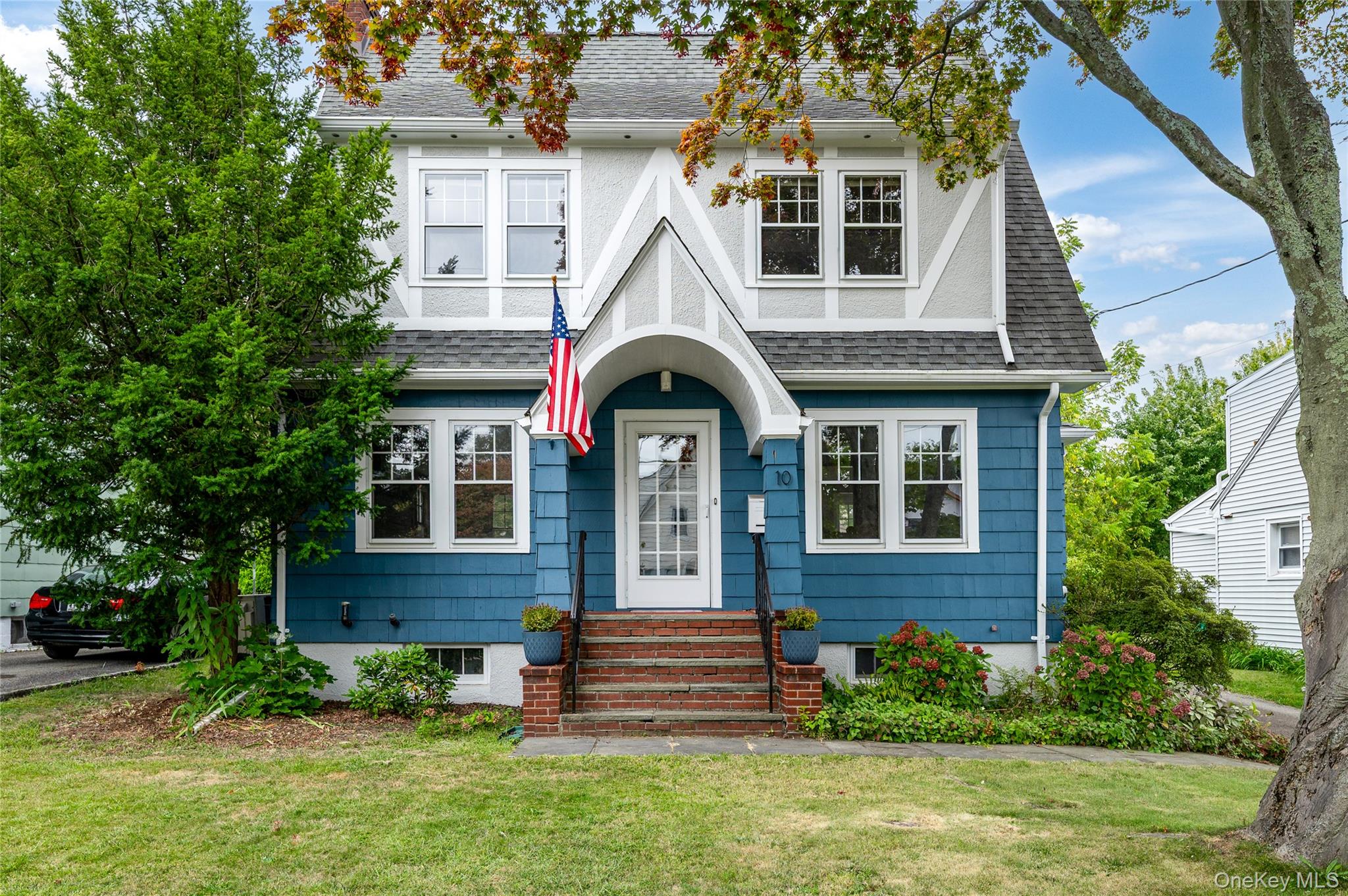 Welcome to 10 Mohegan Rd - a timeless 3-bedroom, 1.5-bath colonial tud...