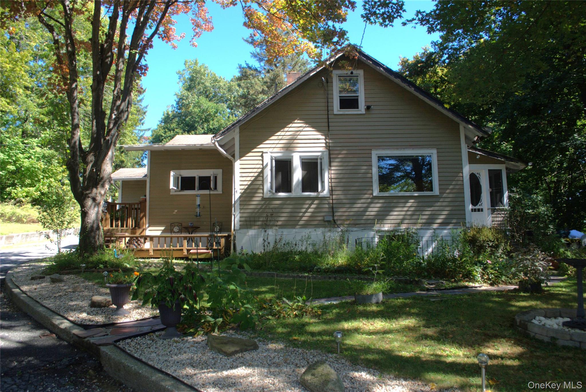 SOLD AS IS. CASH OFFER WILL BE CONSIDERED, BEAUTIFUL HOUSE LOTS OF PRO...