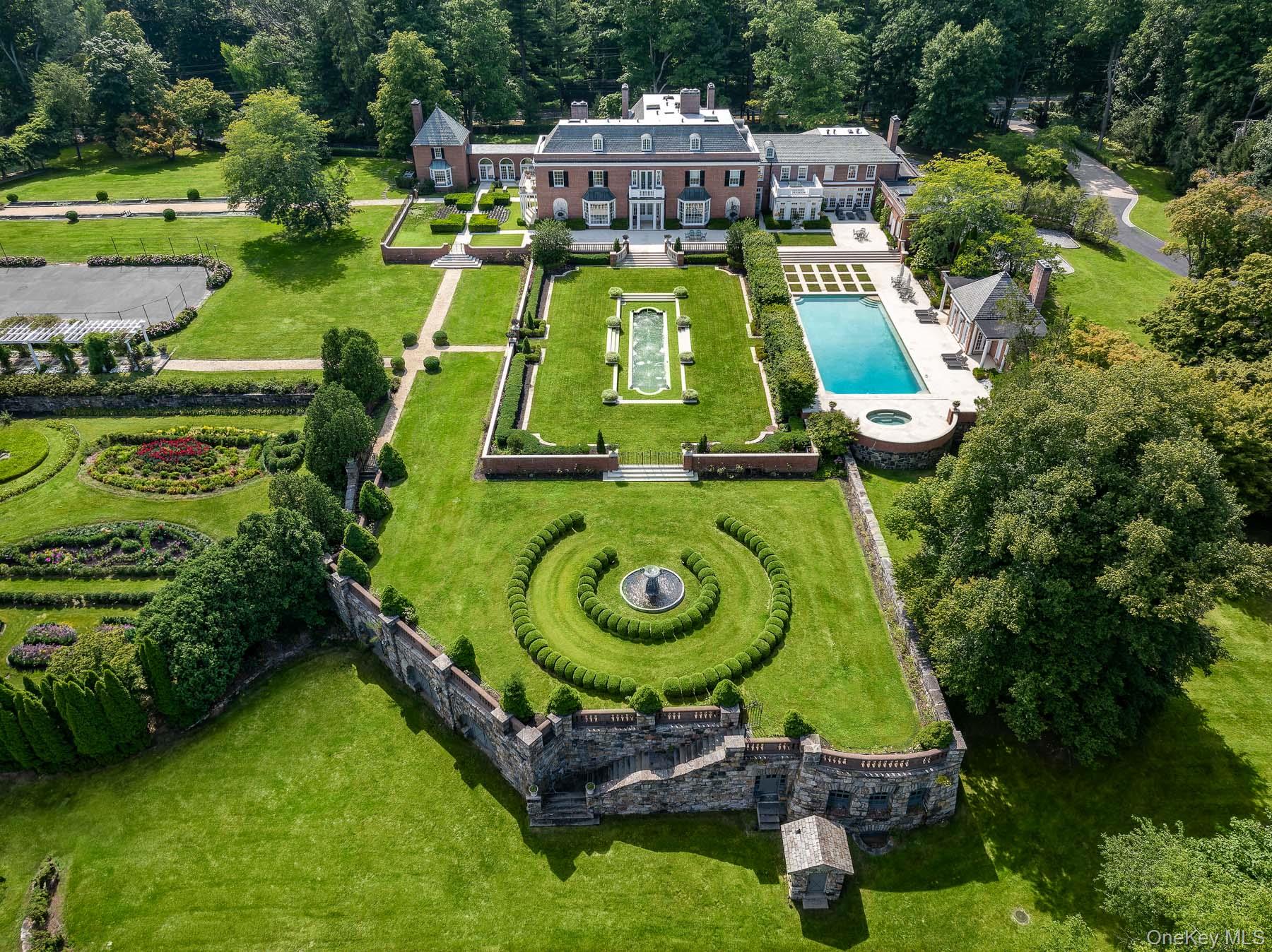 Symbolically built for the founding family of Purchase, this iconic es...
