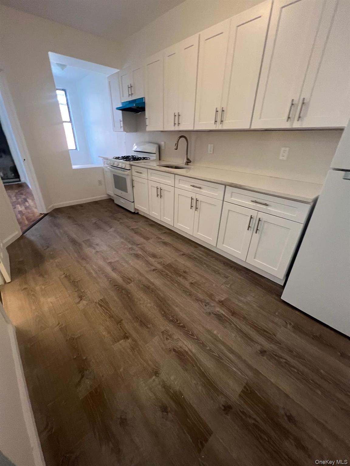 Newly renovated 3 bedroom, 1 bath apartment on the third floor of a we...