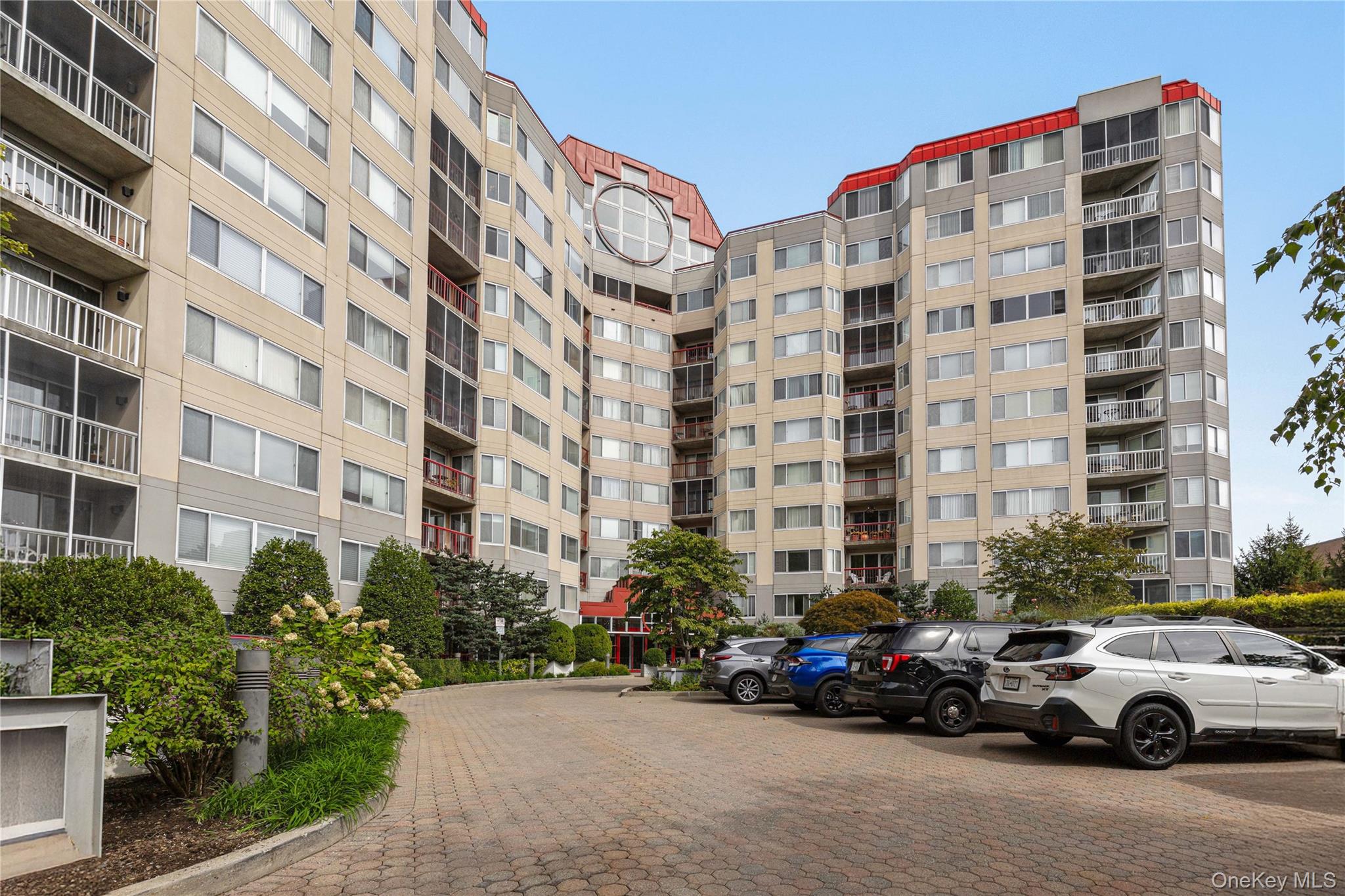 Welcome to 10 Stewart Place, one of White Plains' premier luxury condo...