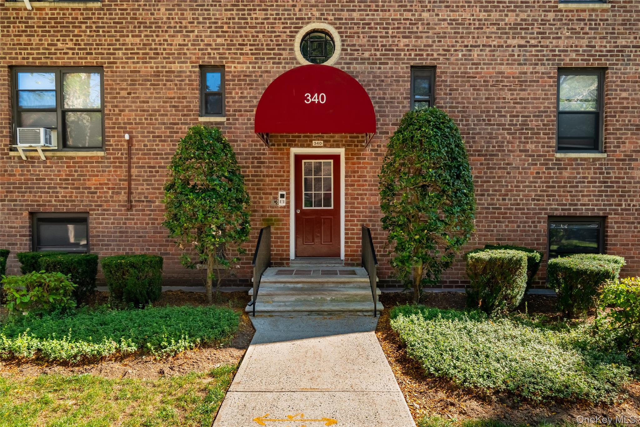 Welcome to 340 Richbell Road #B4 — a charming one-bedroom, one-bath co...