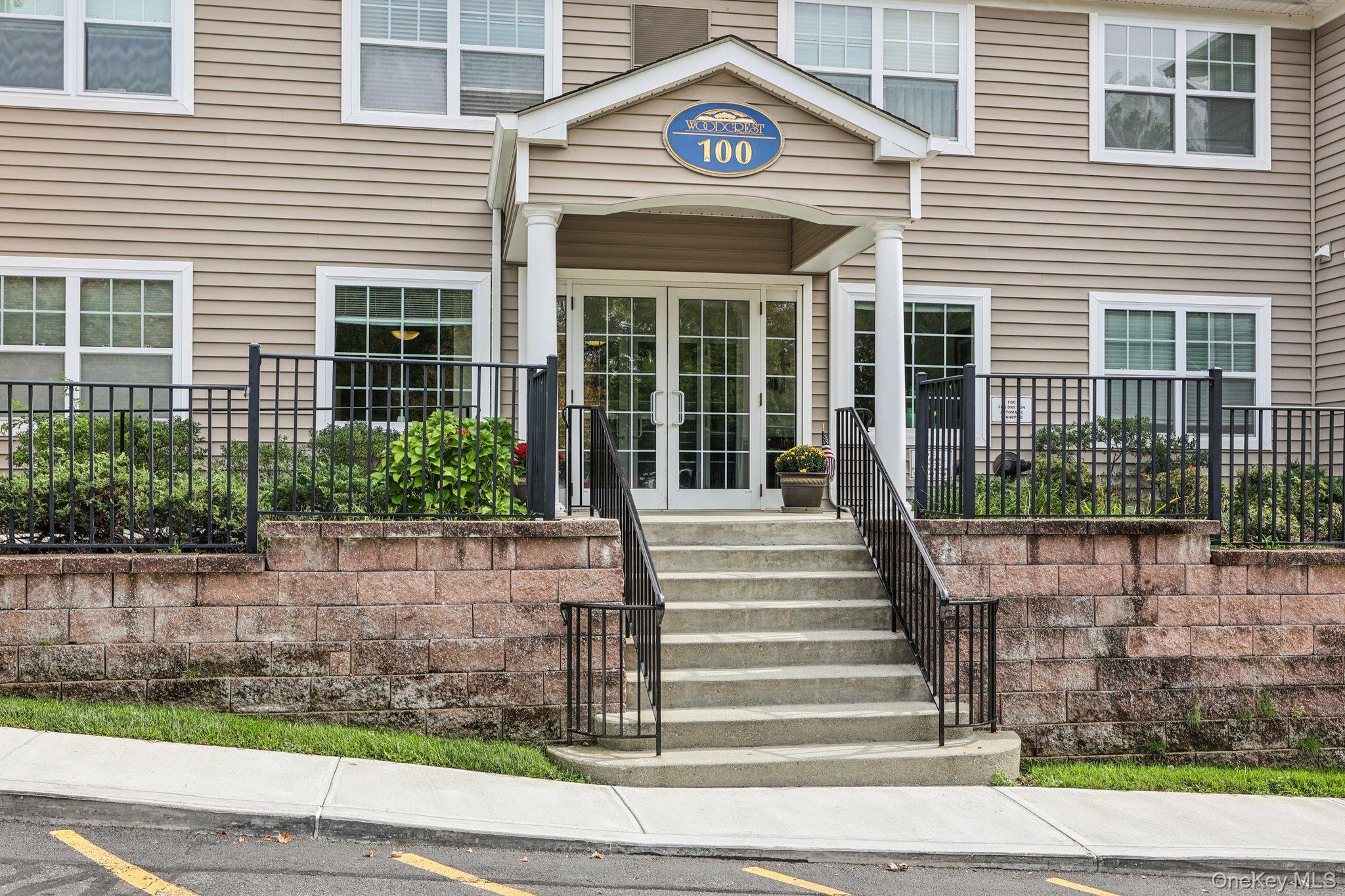 Discover the Best of 55+ Living in Mount Kisco! Woodcrest Village at 1...