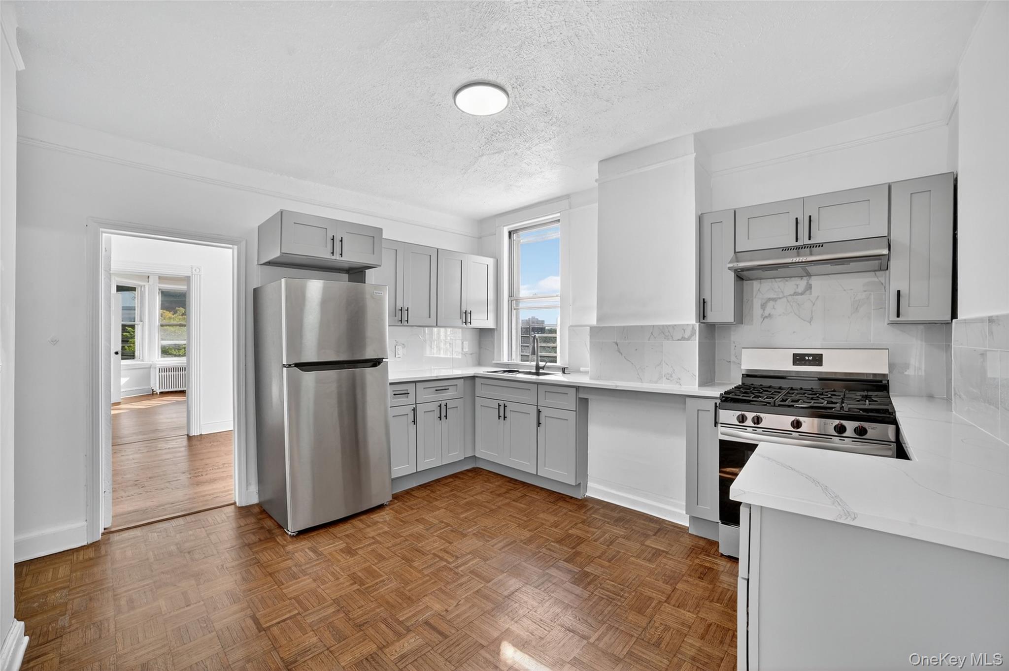 There is nobody above you on this newly renovated top floor 3-Bedroom...