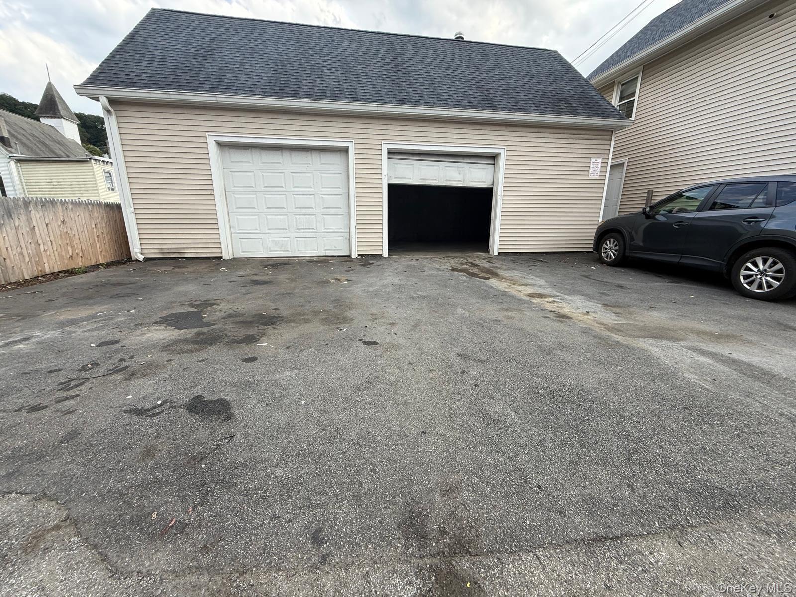 Excellent opportunity to lease a 2-car detached garage in Peekskill. F...