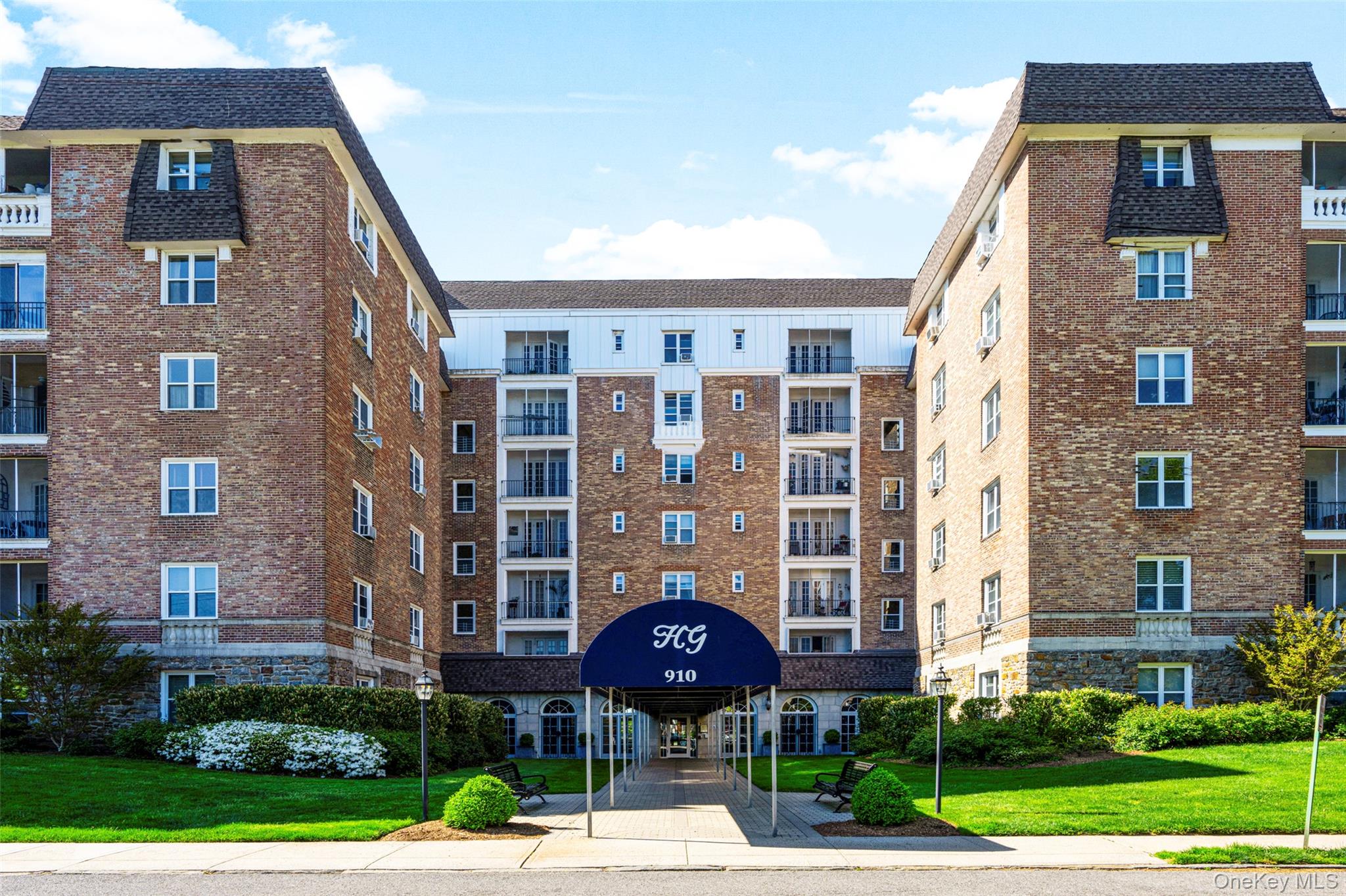 Welcome to Hawthorne Gardens in the heart of Mamaroneck Village, where...