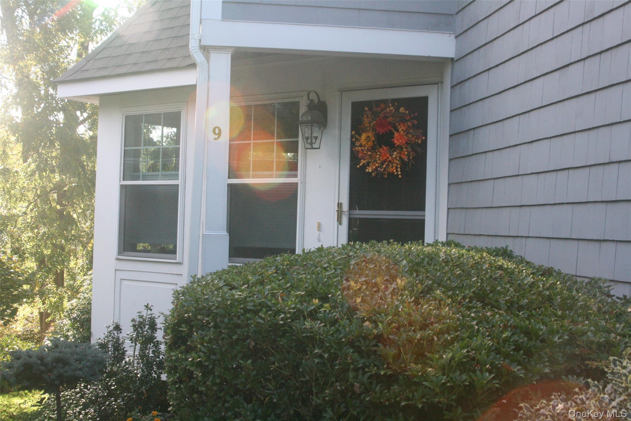 Move in condition 3 bedroom 2.5 bath immaculate dog friendly condomini...
