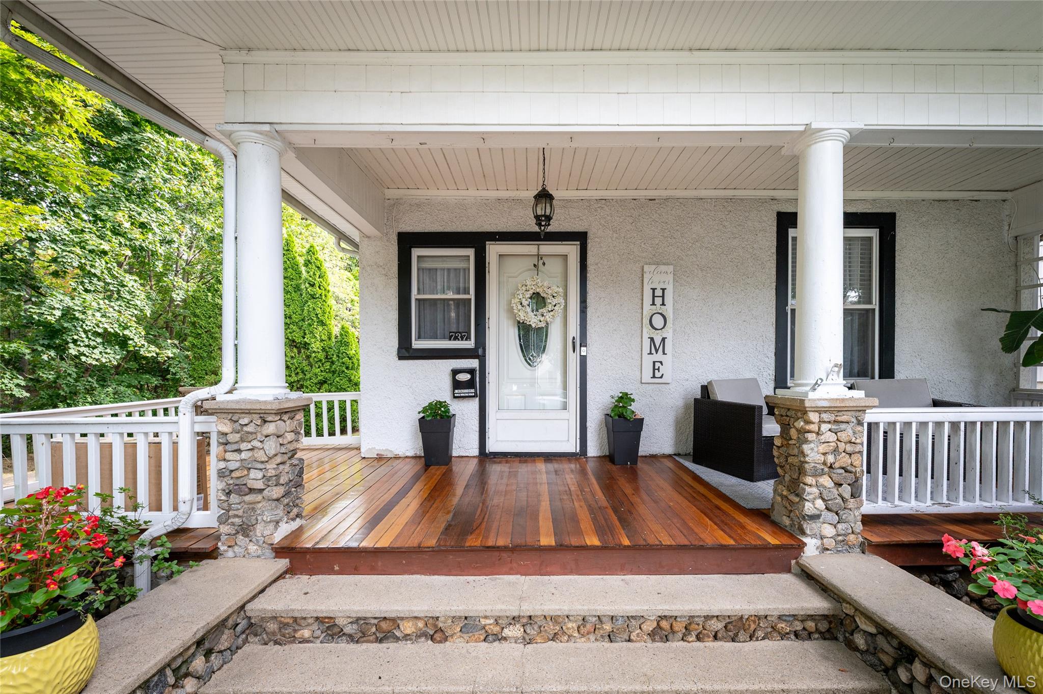 Life is sweet on Bradley Street! Beautifully renovated (2021) historic...