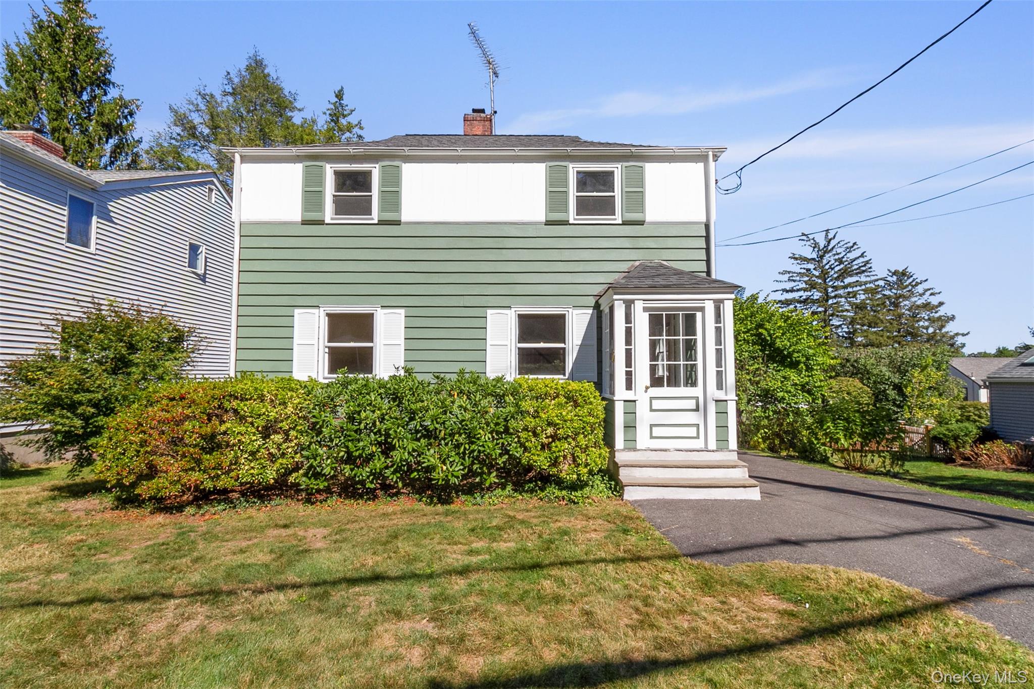 Welcome to this charming and move-in ready 3-bedroom, 1-bathroom home,...