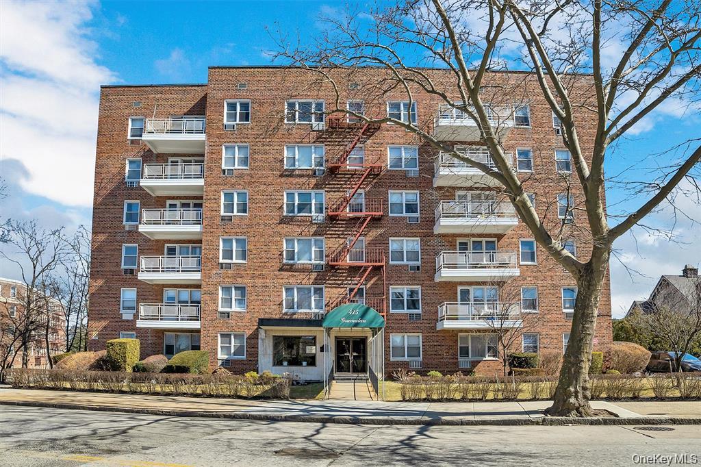 Welcome to this bright 2-bedroom, 1-bathroom apartment in a well-maint...