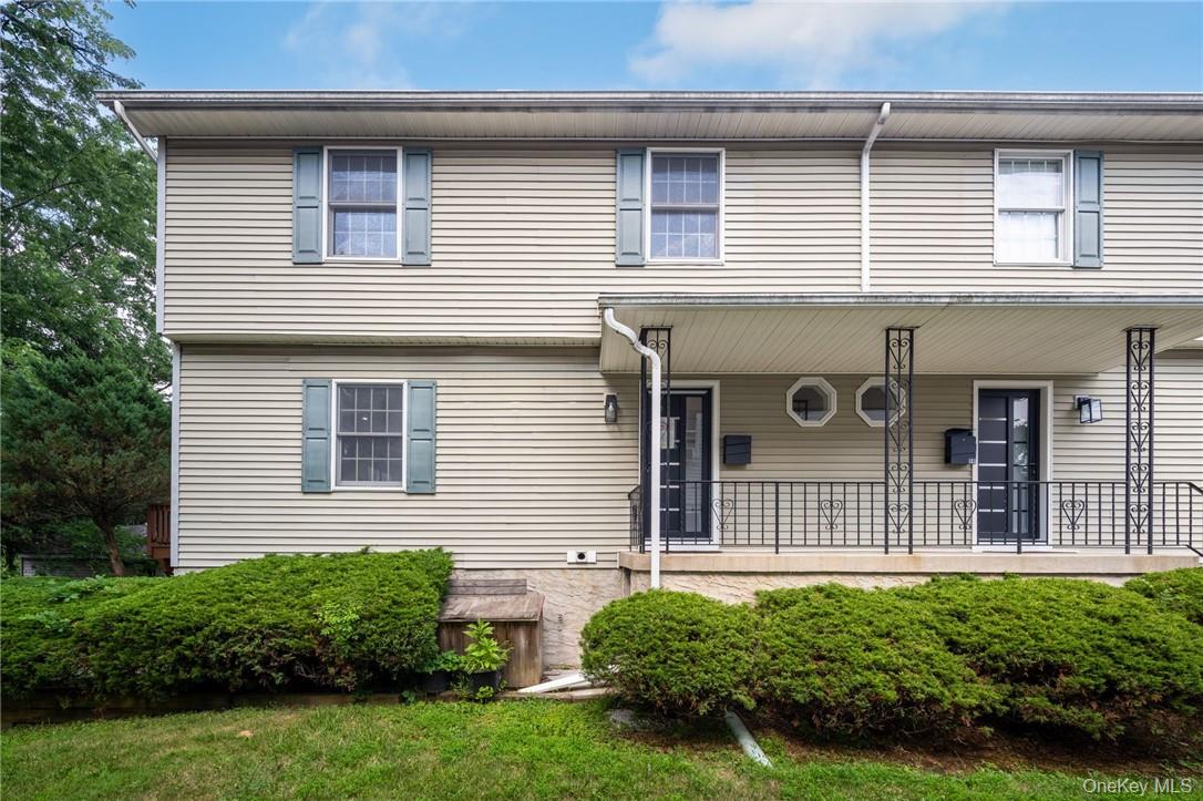 Modern and luxurious townhouse rental in one of the most sought-after...