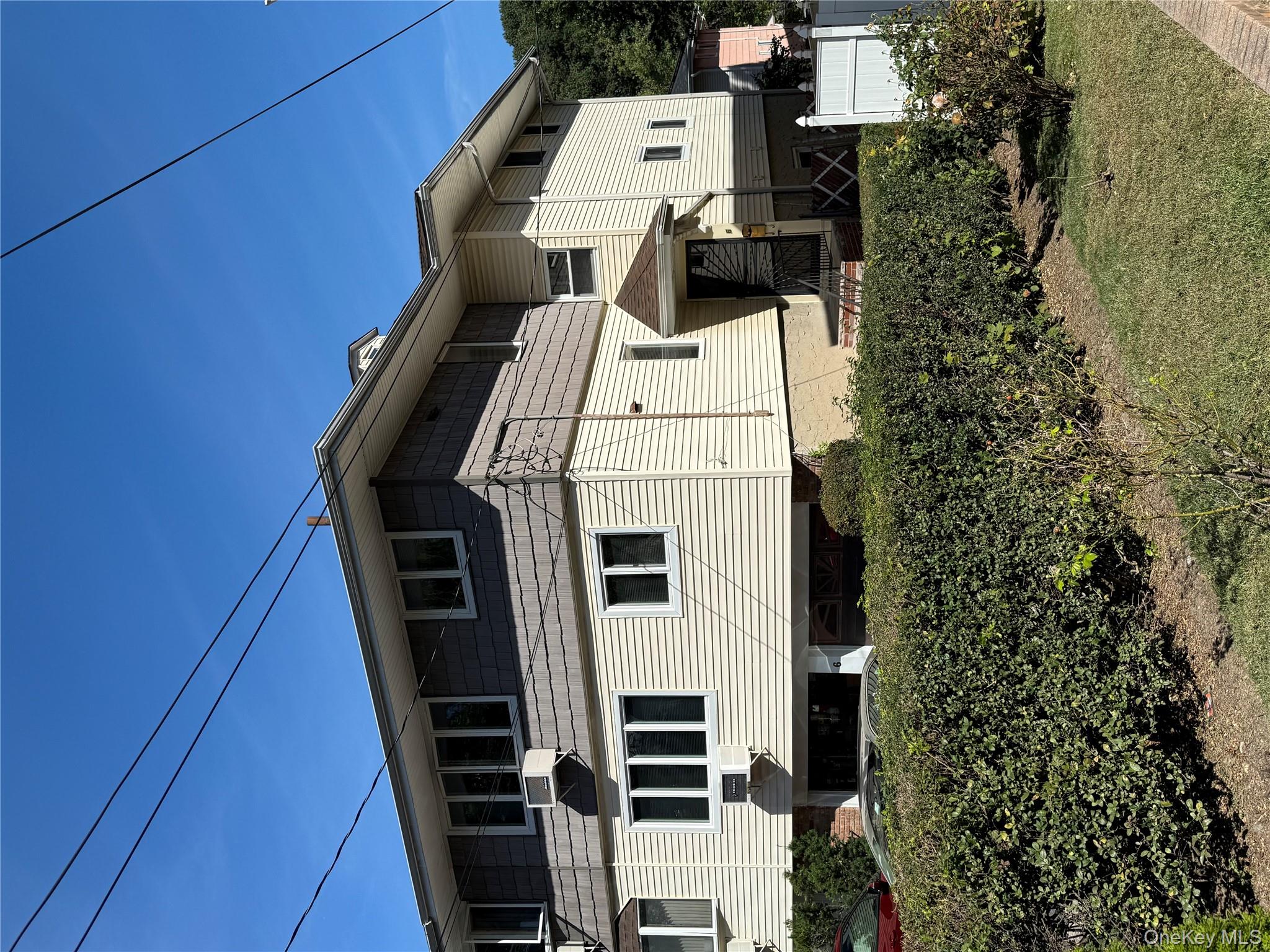 Beautiful two family home in the heart of North Yonkers. This home fea...