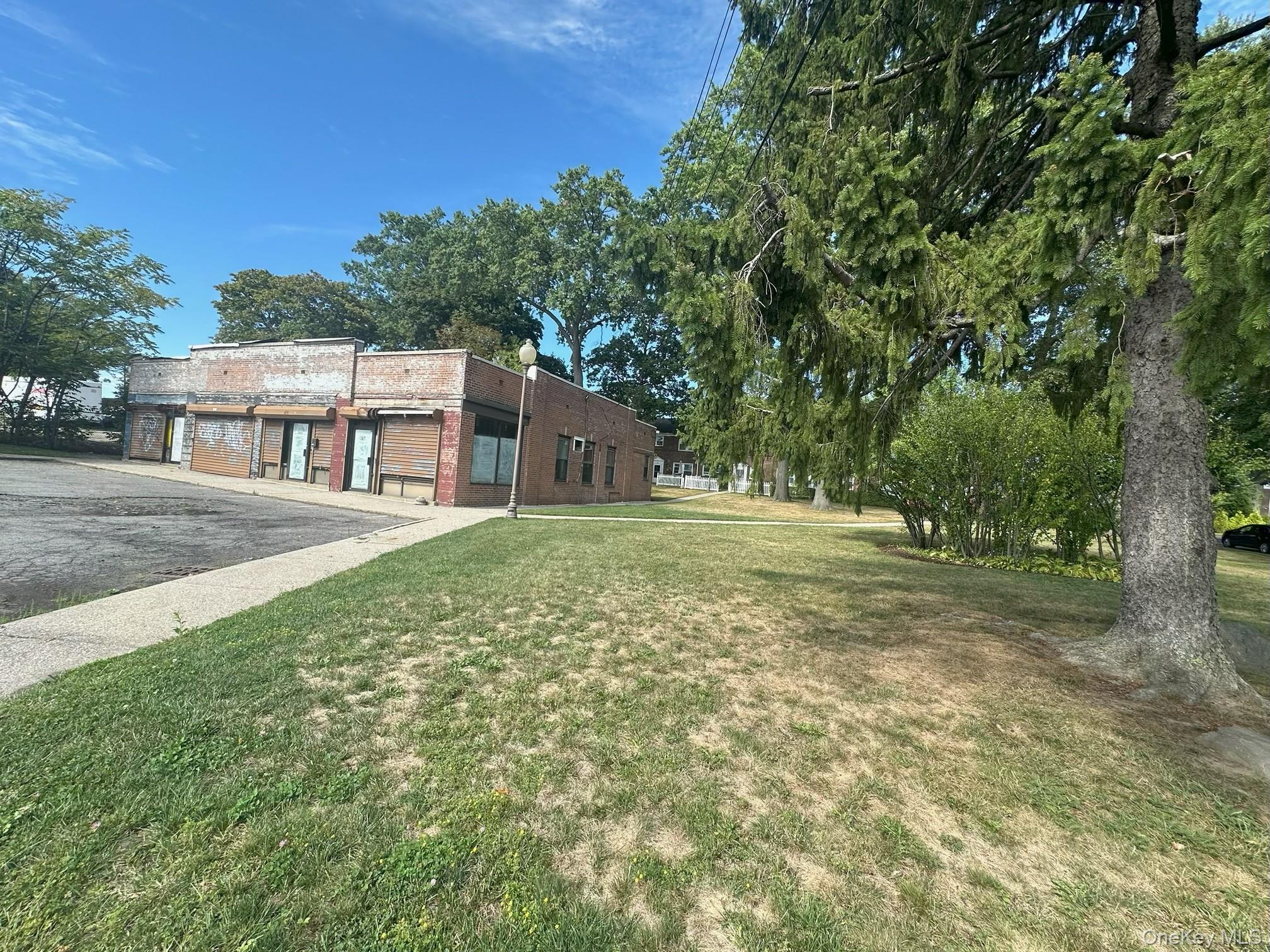 Fantastic opportunity to build two single family homes in the highly d...