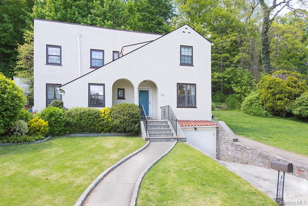 A Single-Family Oasis Close to NYC – Walk to Crestwood Metro-North
Enj...