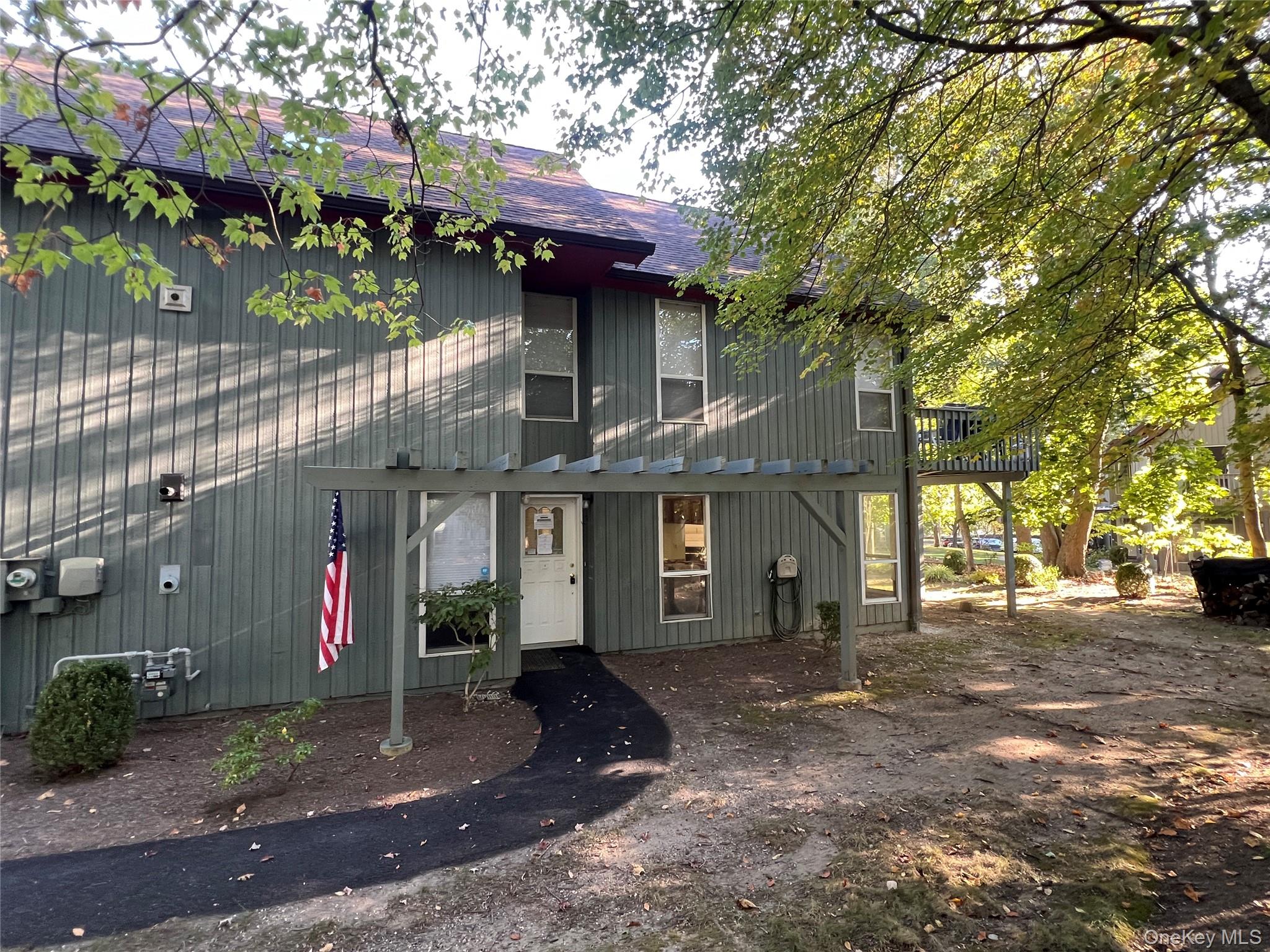 This spacious 1-bedroom plus den unit offers the flexibility and comfo...