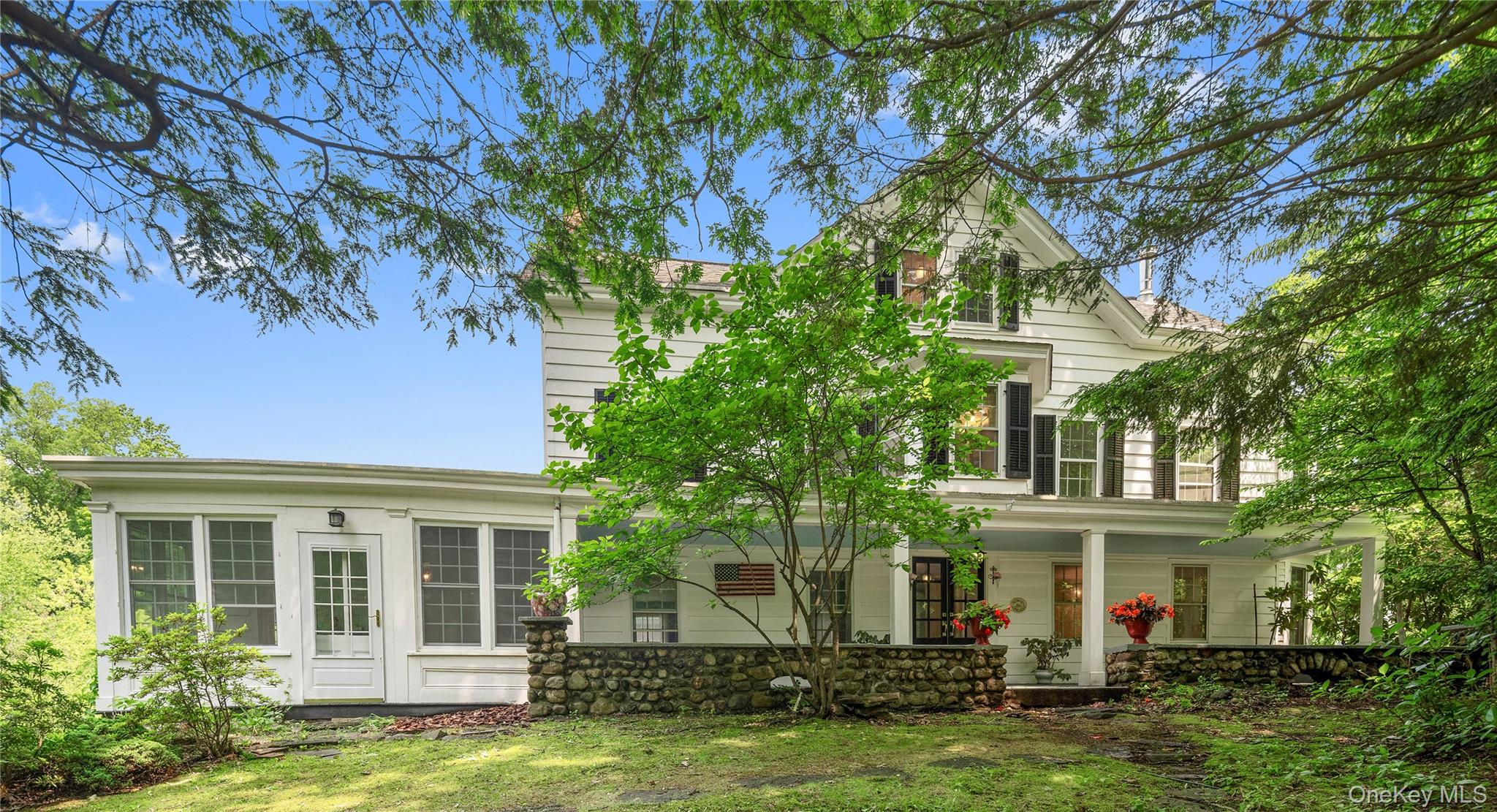 Set in the desirable Village of Pleasantville, this enchanting Colonia...