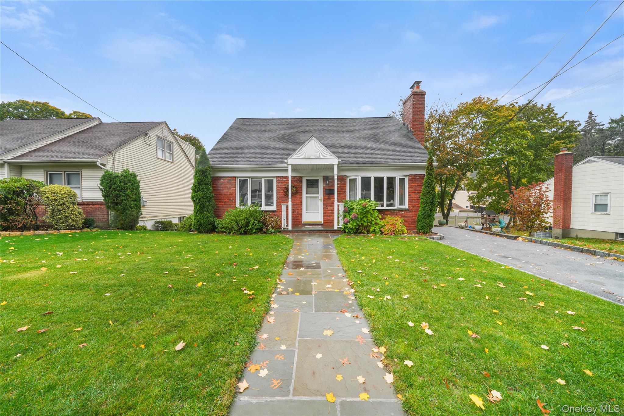 Welcome Home to this second floor bright and cheerful 1-bedroom, 1-bat...