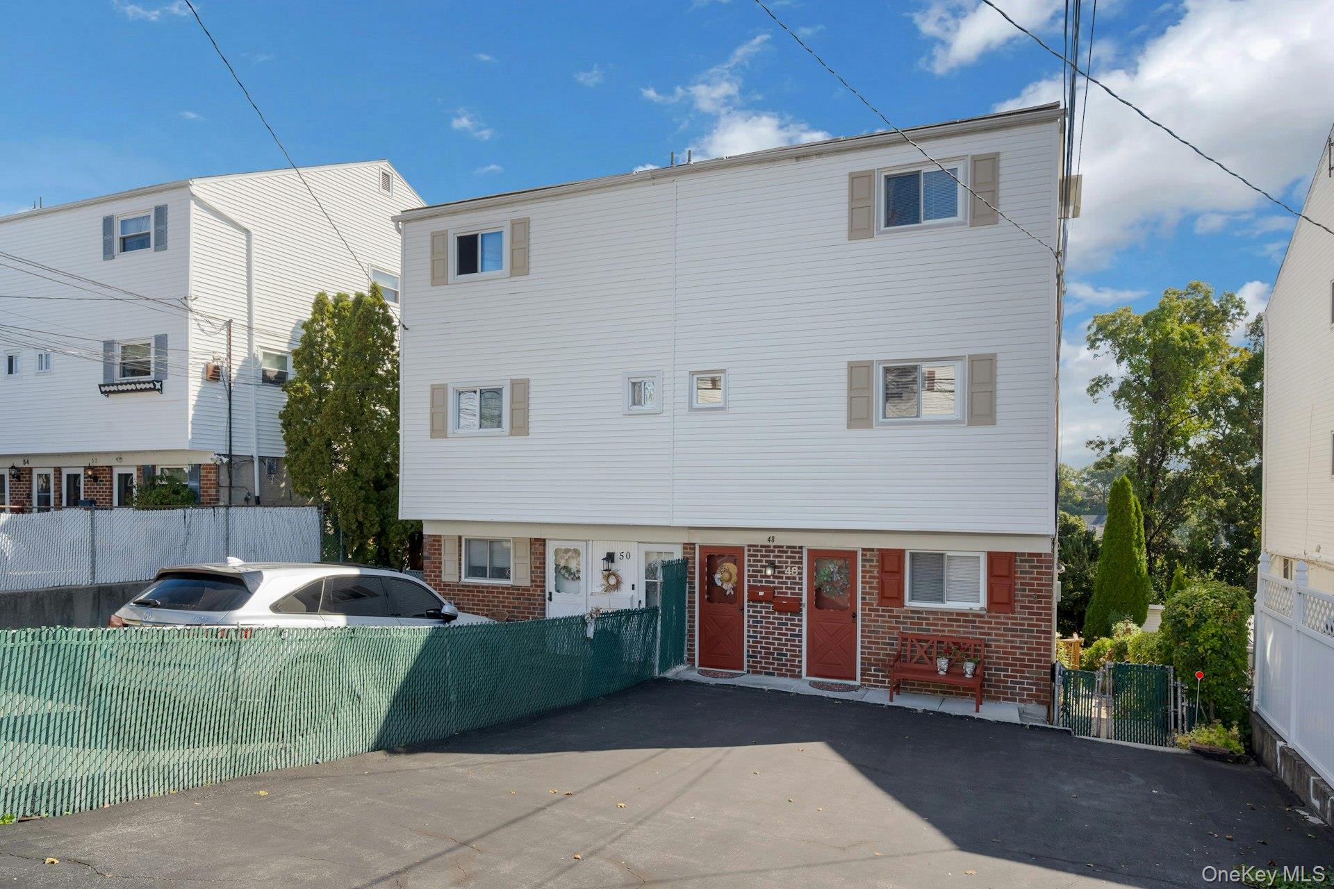 Presenting an exceptional investment opportunity in the desirable West...
