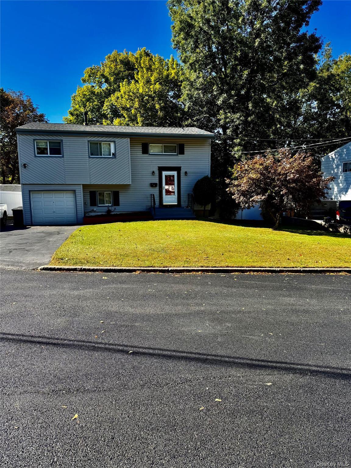 Discover the perfect blend of sought-after location and flexible livin...