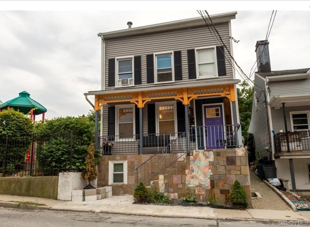 Coming Soon!  Beautiful, freshly painted 2nd floor 2-bedroom, 1 bath a...