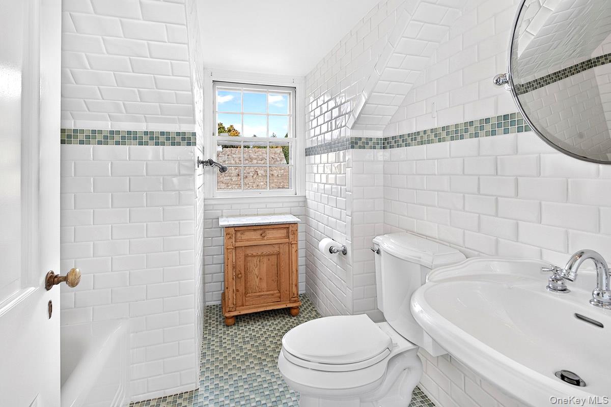 Photo 33 of this property