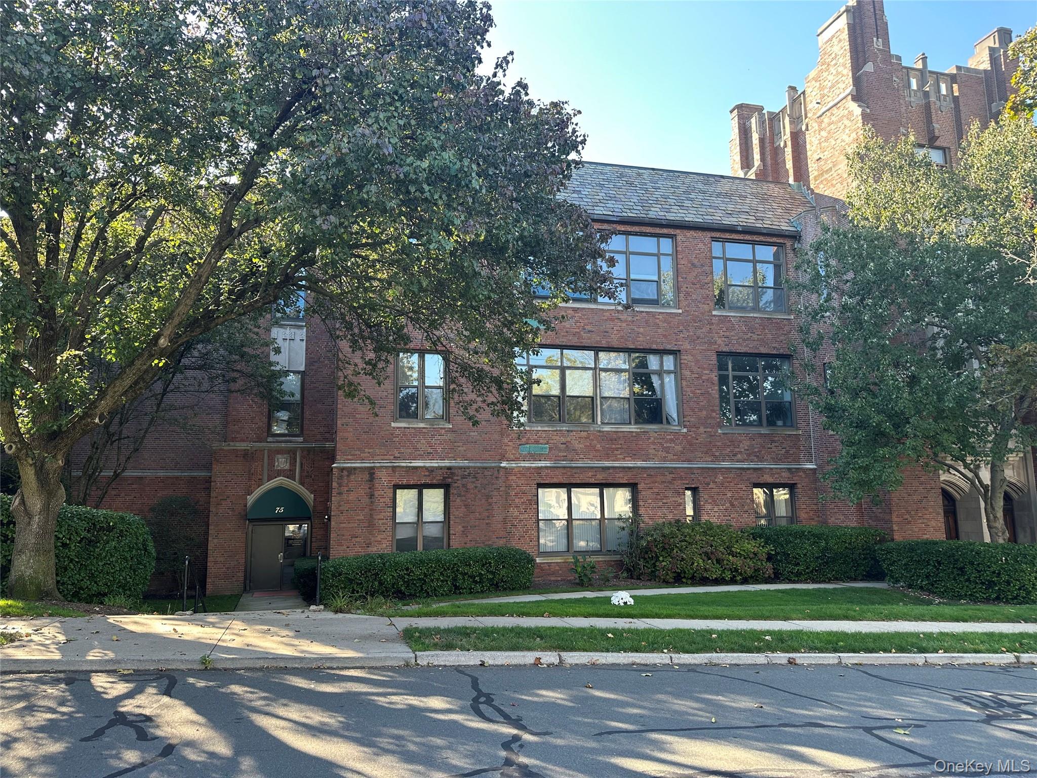 Freshly painted, light and bright open concept style one bedroom condo...