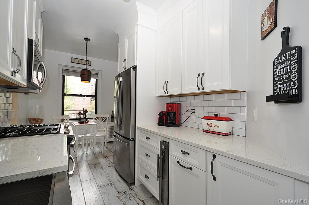 Welcome to Colchester Hall – the only dog-friendly (up to 30 lbs) CO-O...